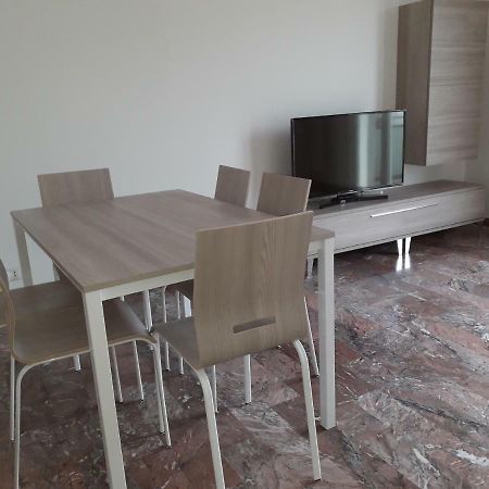 Appartamento Al Corso - Only Family Mestre Exterior foto